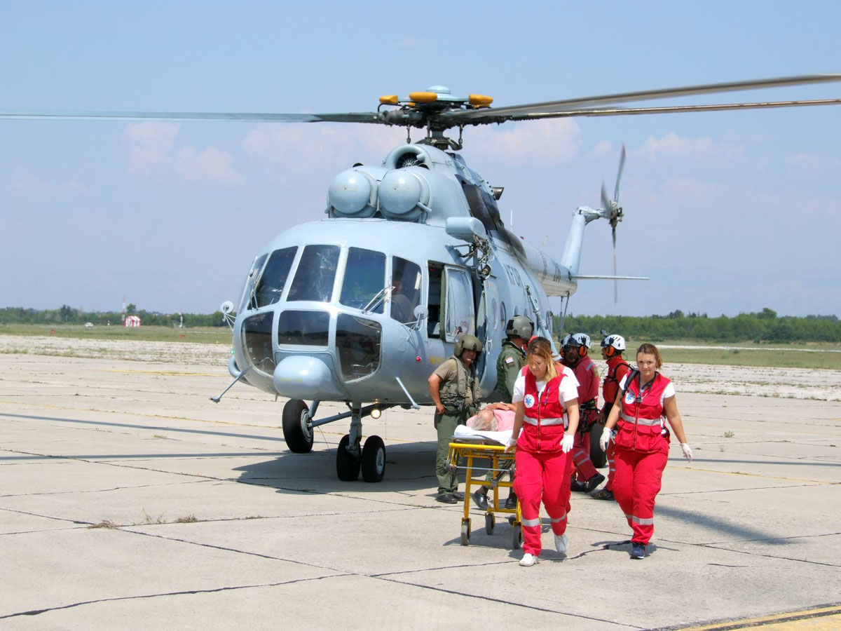https://www.morh.hr/wp-content/gallery/helikopter-hrz-i-pzo-u-akciji-spasavanja-na-paklenici/paklenica_13082015_3.jpg