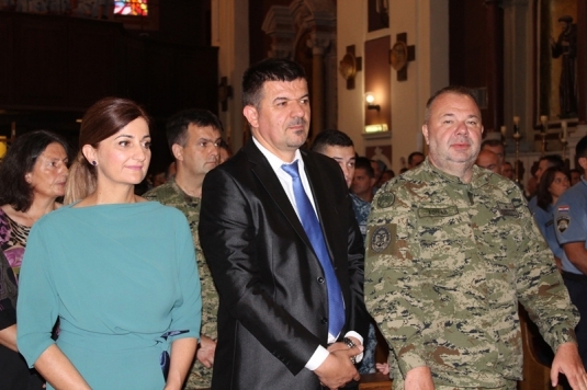 https://www.morh.hr/wp-content/gallery/hodocasce-hrvatske-vojske-policije-i-branitelja-u-sinju/sinje_hodocasce_28072018_01.jpg