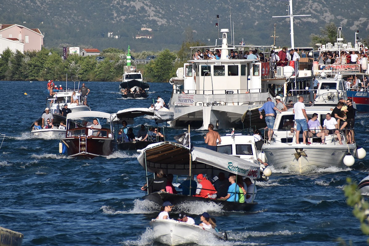 https://www.morh.hr/wp-content/gallery/hrvatska-ratna-mornarica-prvi-put-na-maratonu-lada-na-neretvi/maraton-lada-na-neretvi_07.jpg