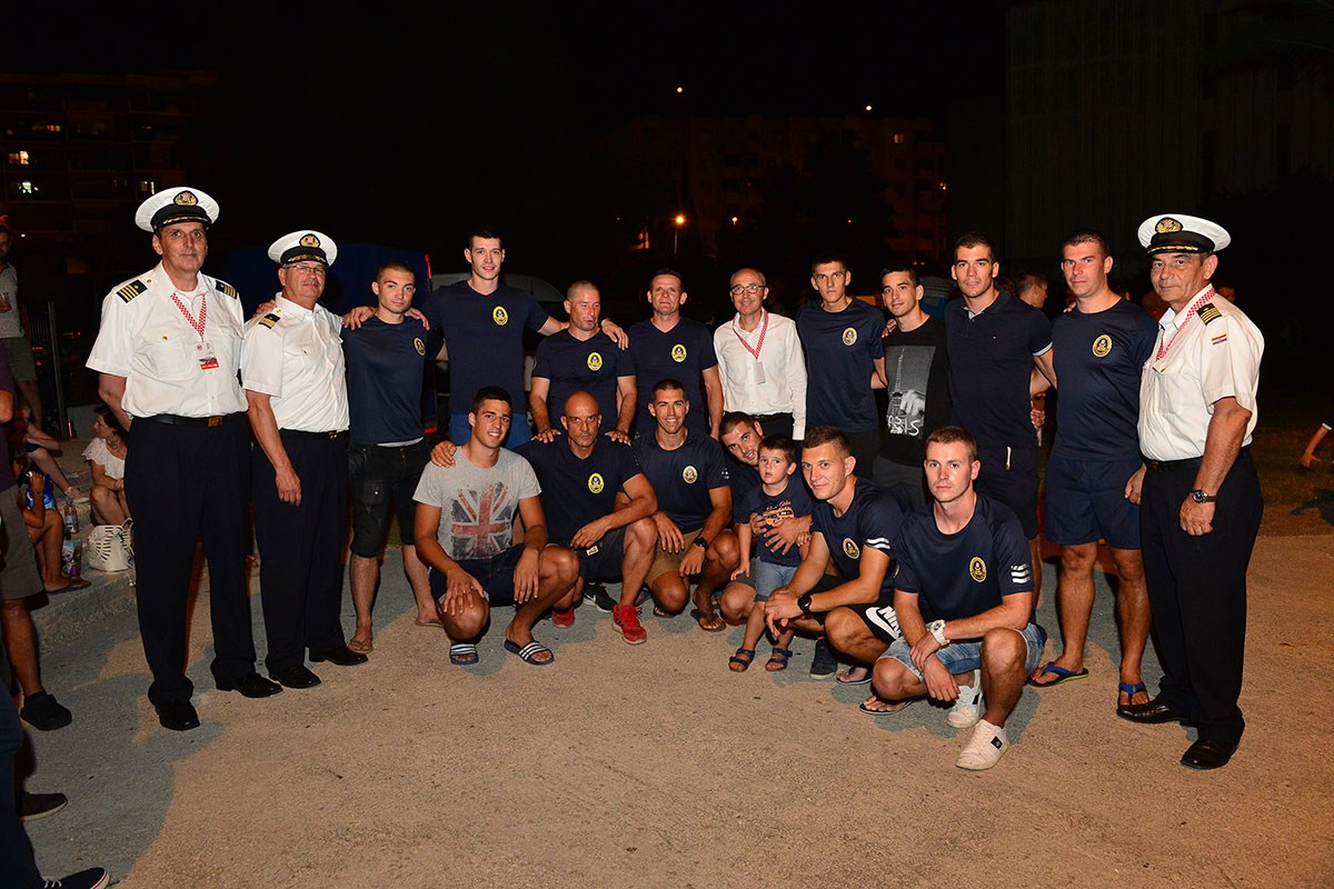 https://www.morh.hr/wp-content/gallery/hrvatska-ratna-mornarica-prvi-put-na-maratonu-lada-na-neretvi/maraton-lada-na-neretvi_15.jpg