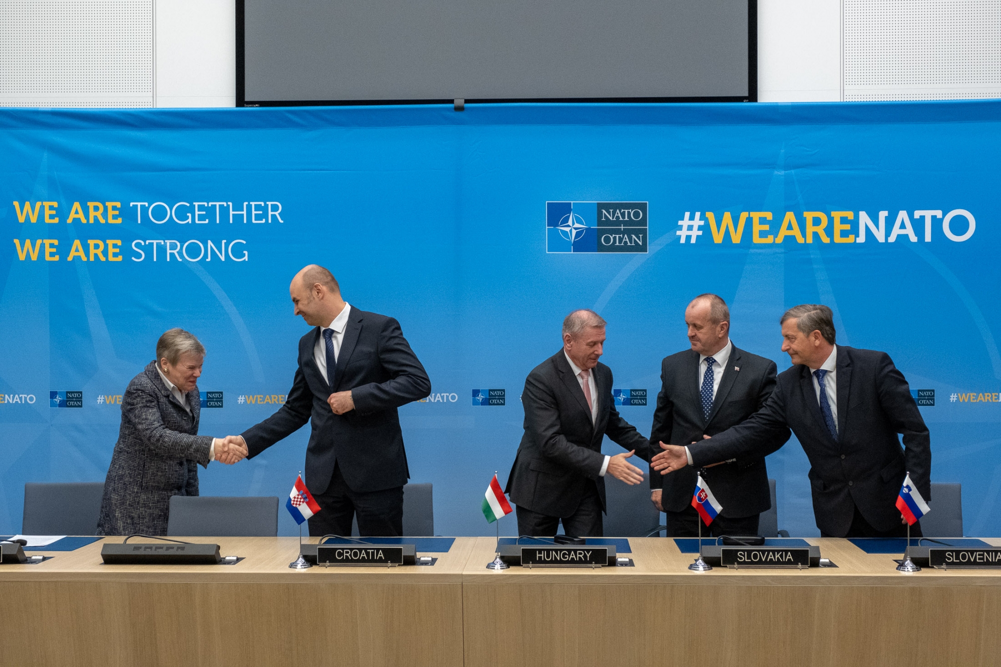 https://www.morh.hr/wp-content/gallery/hrvatska-u-regionalnom-zapovjednistvu-za-specijalne-operacije/pismo_namjere_14022019_01a.jpg