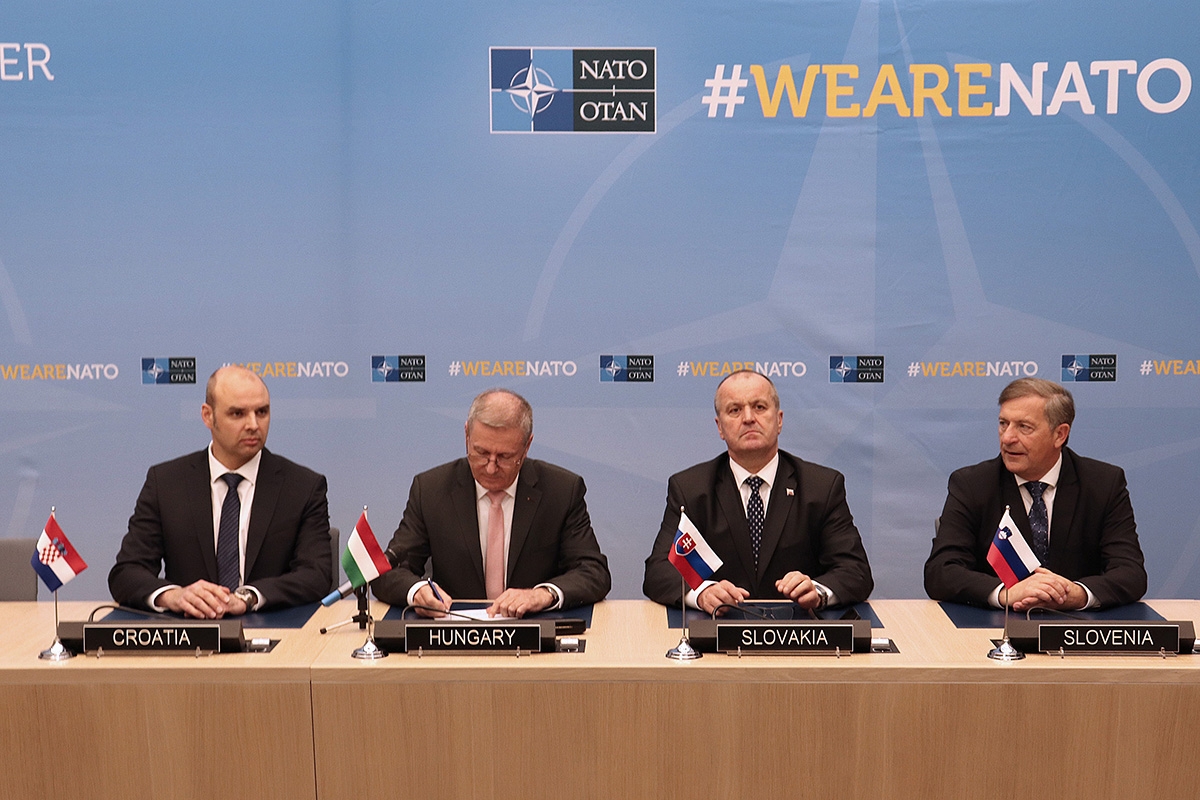 https://www.morh.hr/wp-content/gallery/hrvatska-u-regionalnom-zapovjednistvu-za-specijalne-operacije/pismo_namjere_14022019_04.jpg