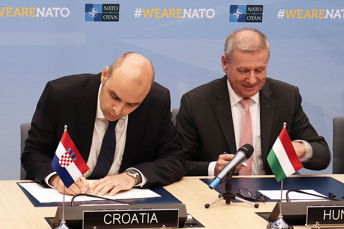 https://www.morh.hr/wp-content/gallery/hrvatska-u-regionalnom-zapovjednistvu-za-specijalne-operacije/pismo_namjere_14022019_07.jpg