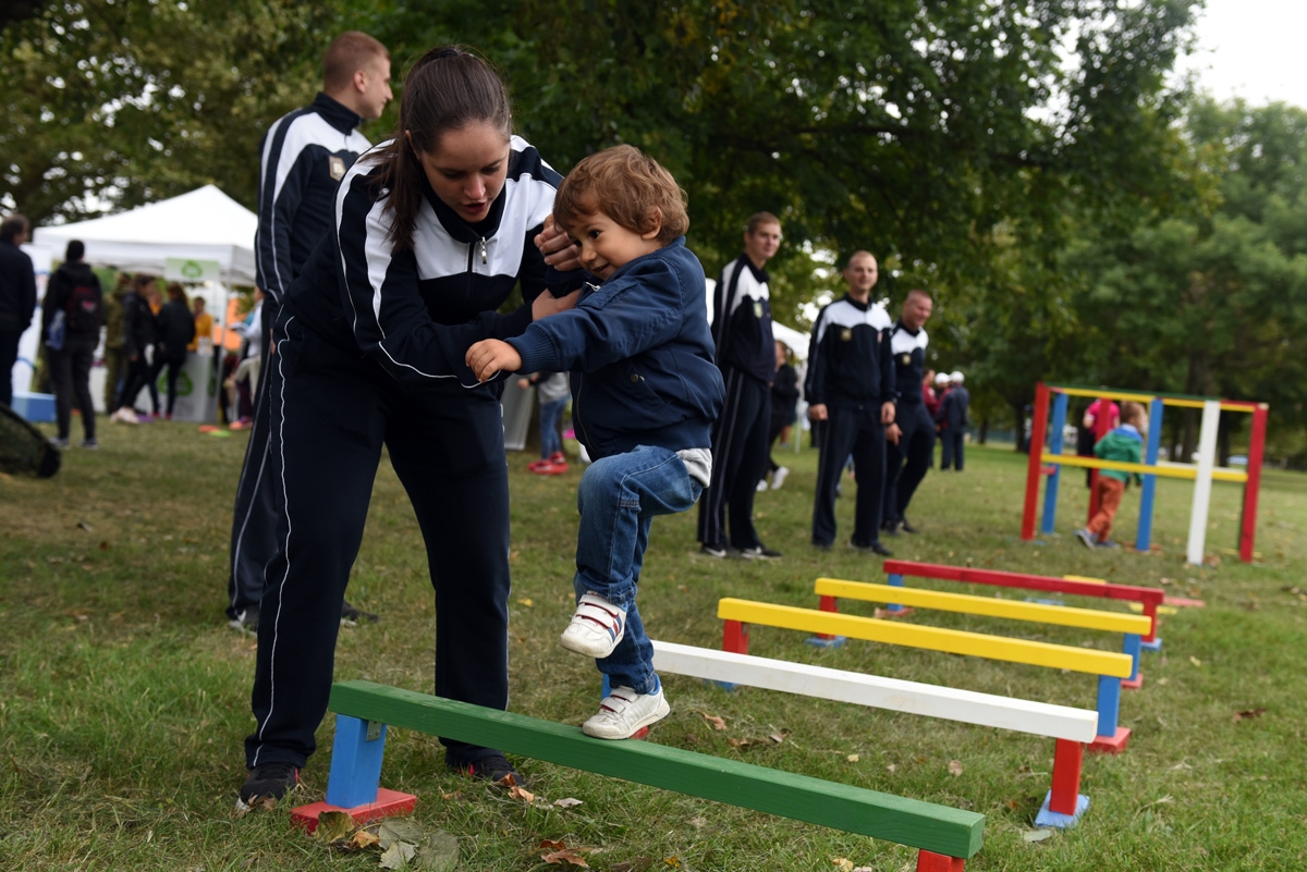 https://www.morh.hr/wp-content/gallery/hrvatska-vojska-na-otvorenju-europskog-tjedna-sporta/europski_dan_sporta_jarun_220918_25.jpg