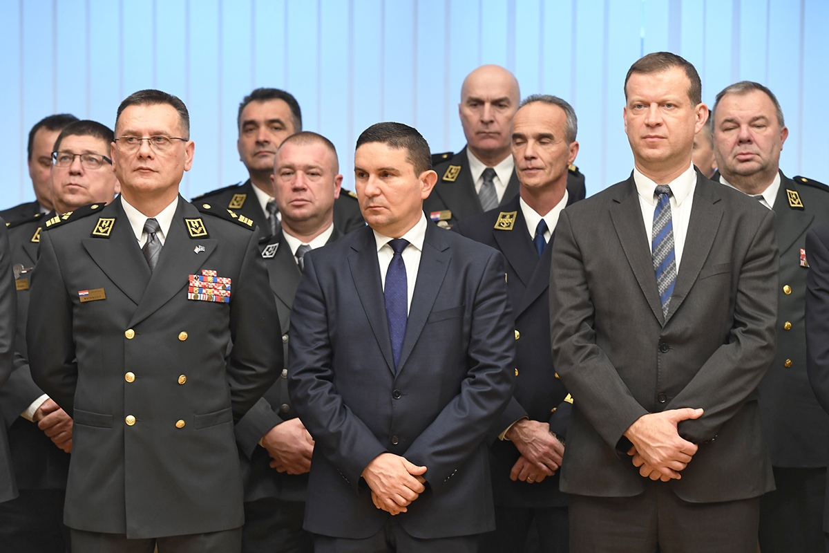 https://www.morh.hr/wp-content/gallery/hrvatska-vojska-nakon-28-godina-ima-pravilnik-o-vojnim-medaljama/20200116_vojne_medalje_08.jpg