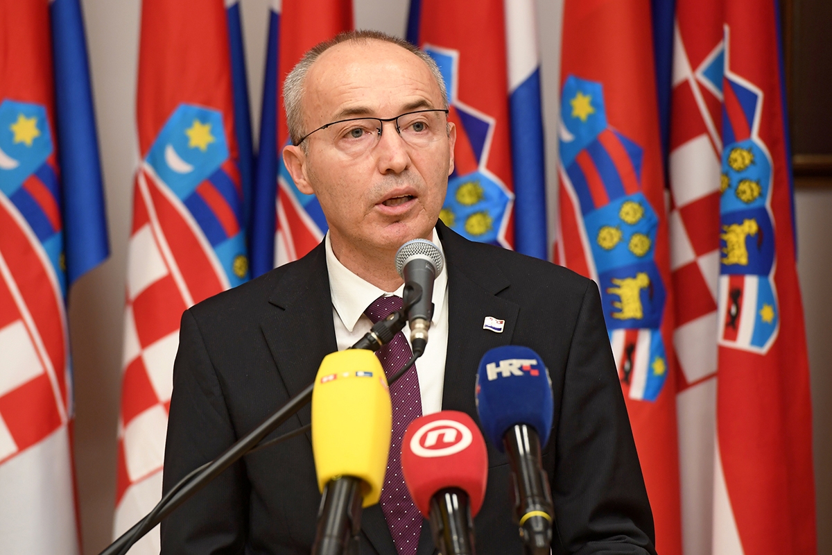 https://www.morh.hr/wp-content/gallery/hrvatska-vojska-nakon-28-godina-ima-pravilnik-o-vojnim-medaljama/20200116_vojne_medalje_10.jpg