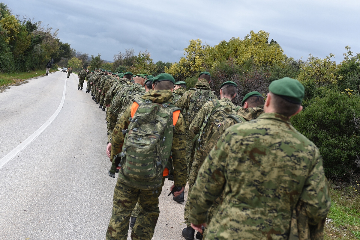 https://www.morh.hr/wp-content/gallery/hrvatska-vojska-stigla-u-pulu-u-povijest-ulaze-odlucni/pula_13112019_09.jpg