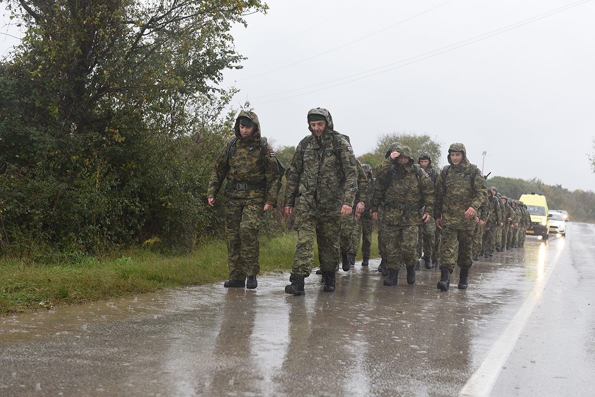 https://www.morh.hr/wp-content/gallery/hrvatska-vojska-stigla-u-pulu-u-povijest-ulaze-odlucni/pula_13112019_11.jpg