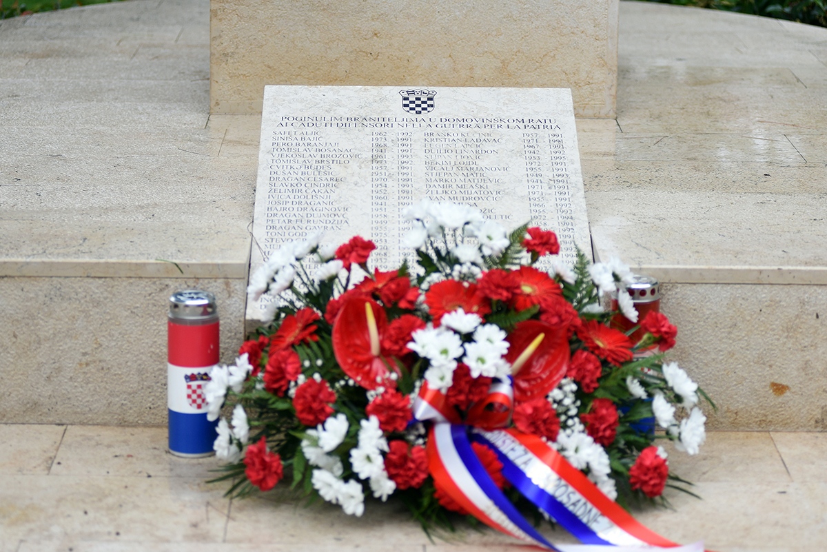 https://www.morh.hr/wp-content/gallery/hrvatska-vojska-stigla-u-pulu-u-povijest-ulaze-odlucni/pula_13112019_23.jpg