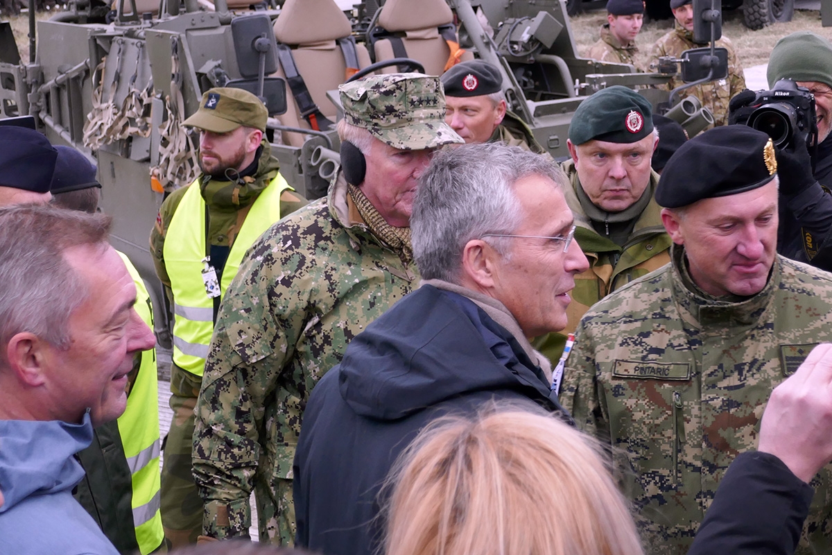 https://www.morh.hr/wp-content/gallery/hrvatski-general-na-celu-logistike-nato-vjezbe-trident-juncture/trident_juncture_18_jlsg_301018_12.jpg
