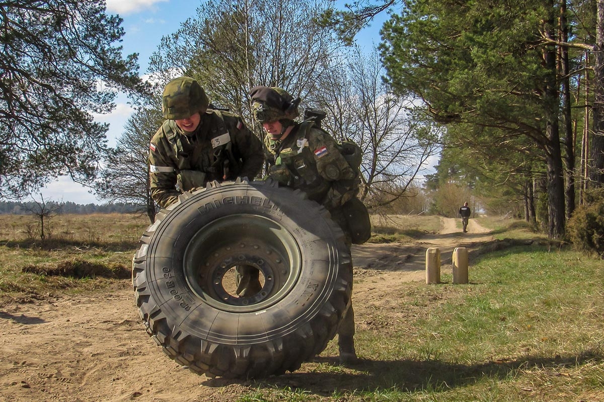 https://www.morh.hr/wp-content/gallery/hrvatski-vojnici-drugi-put-na-spur-ride-u-u-poljskoj/spur_ride_poland_3hrvcon_090419_03.jpg