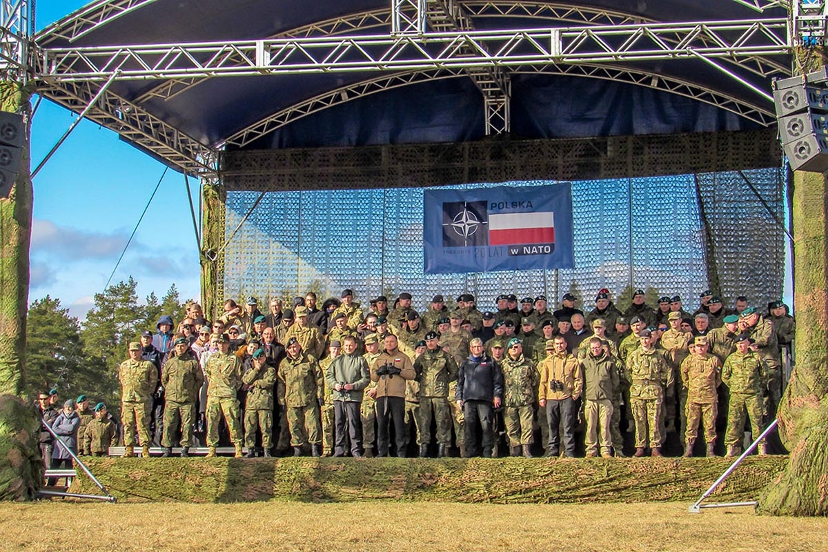 https://www.morh.hr/wp-content/gallery/hrvatski-vojnici-na-20-obljetnici-clanstva-poljske-u-nato-u/zdruzena_vjezba_pl_07032019_19.jpg