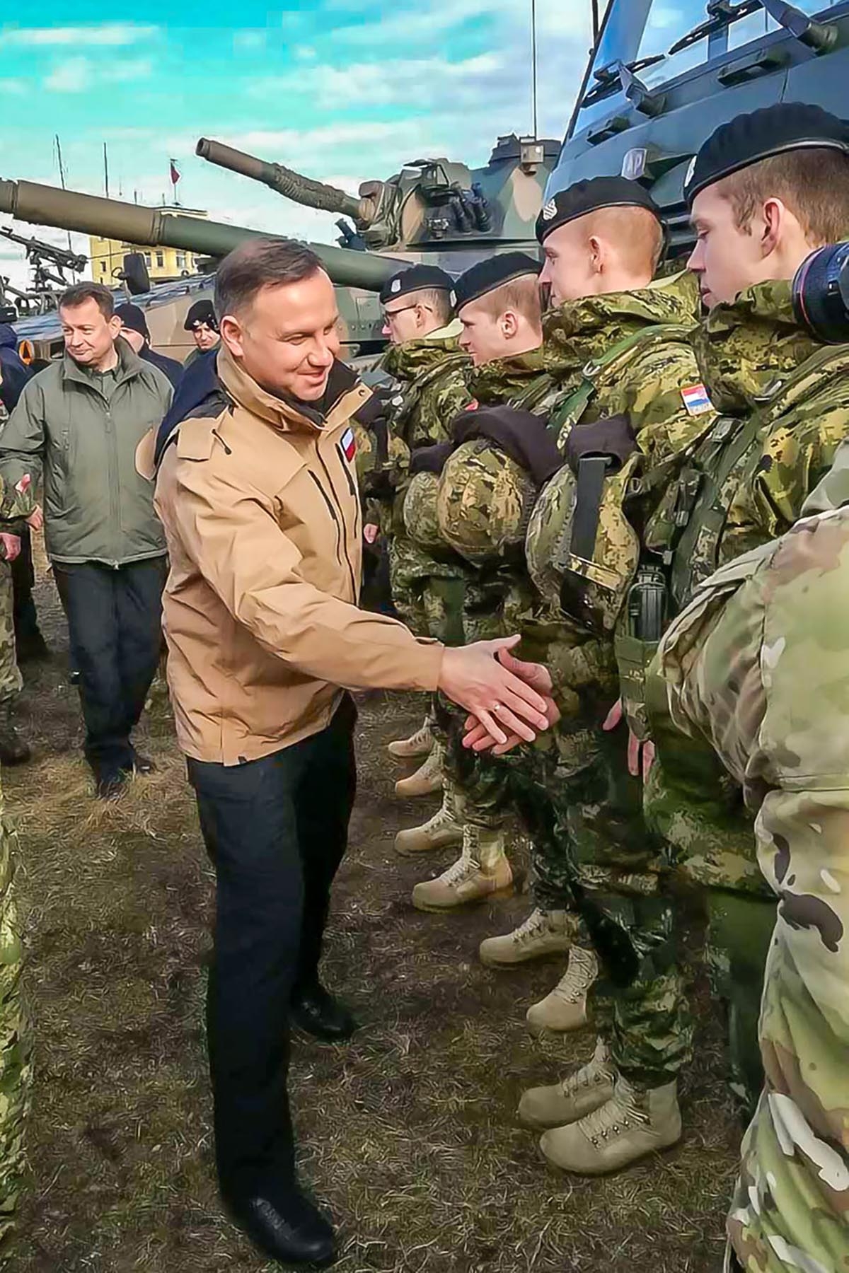 https://www.morh.hr/wp-content/gallery/hrvatski-vojnici-na-20-obljetnici-clanstva-poljske-u-nato-u/zdruzena_vjezba_pl_07032019_25.jpg