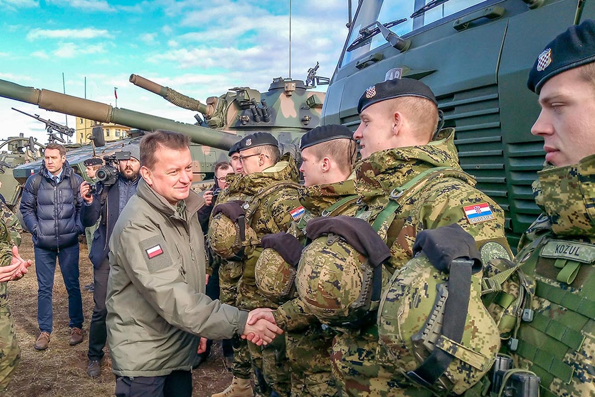 https://www.morh.hr/wp-content/gallery/hrvatski-vojnici-na-20-obljetnici-clanstva-poljske-u-nato-u/zdruzena_vjezba_pl_07032019_26.jpg