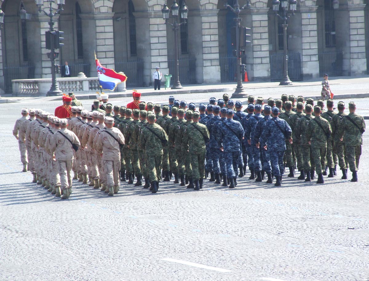 https://www.morh.hr/wp-content/gallery/hrvatski-vojnici-na-francuskom-vojnom-mimohodu/mimohod_14072013_9.jpg