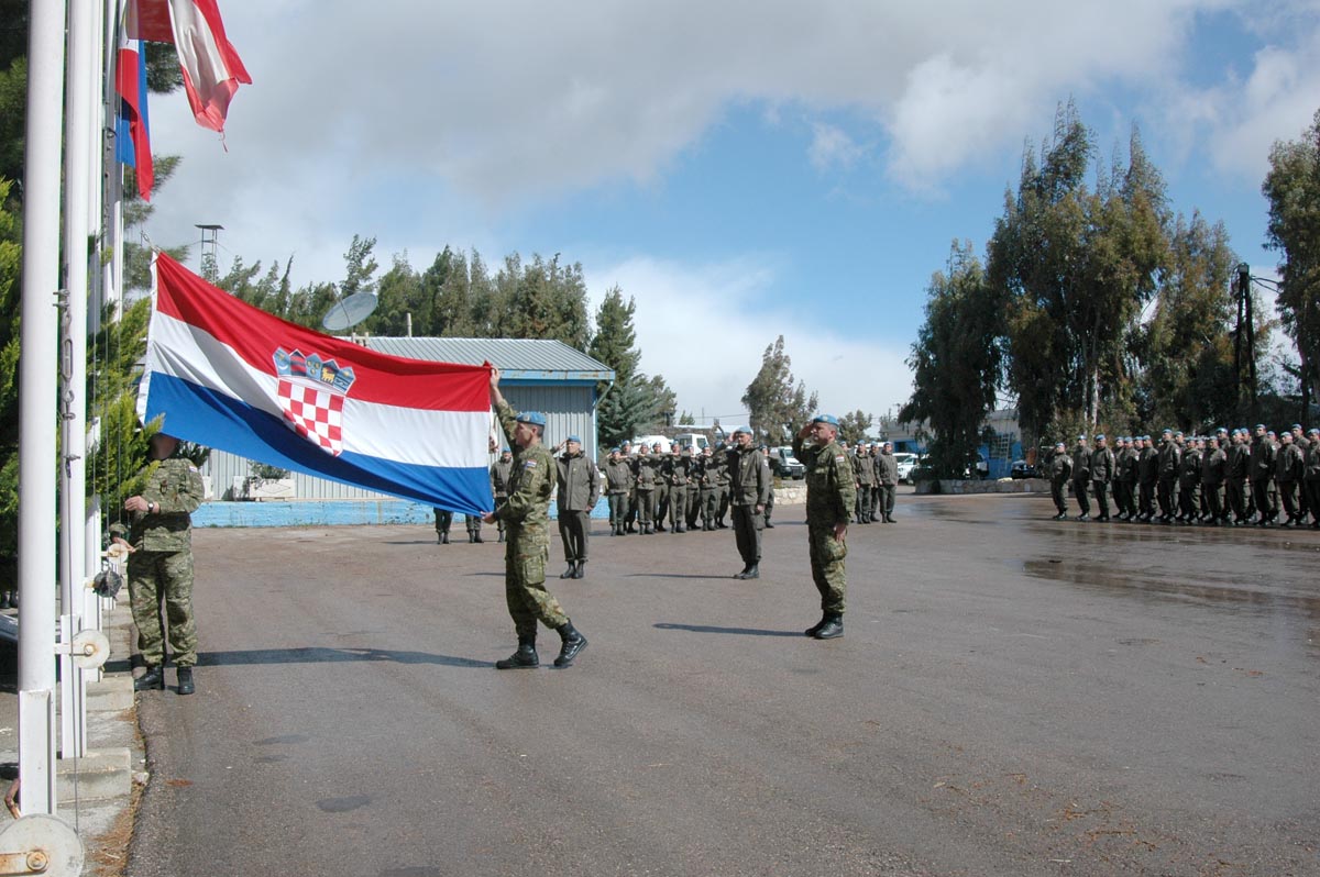 https://www.morh.hr/wp-content/gallery/hrvatski-vojnici-stigli-sa-golana/undof_18032013_06.jpg