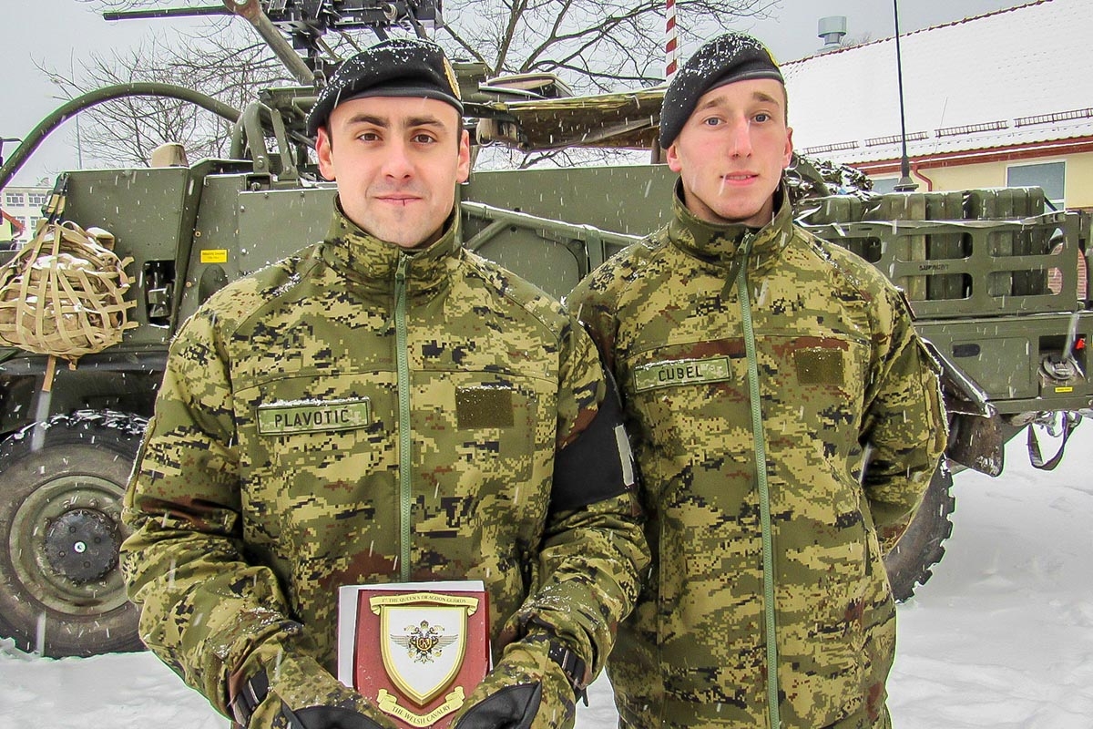 https://www.morh.hr/wp-content/gallery/hrvatski-vojnik-najbolji-polaznik-pnco-tecaja-u-poljskoj/3_hrvcon_vjezba_vatrena_potpora_poljska_010219_12.jpg