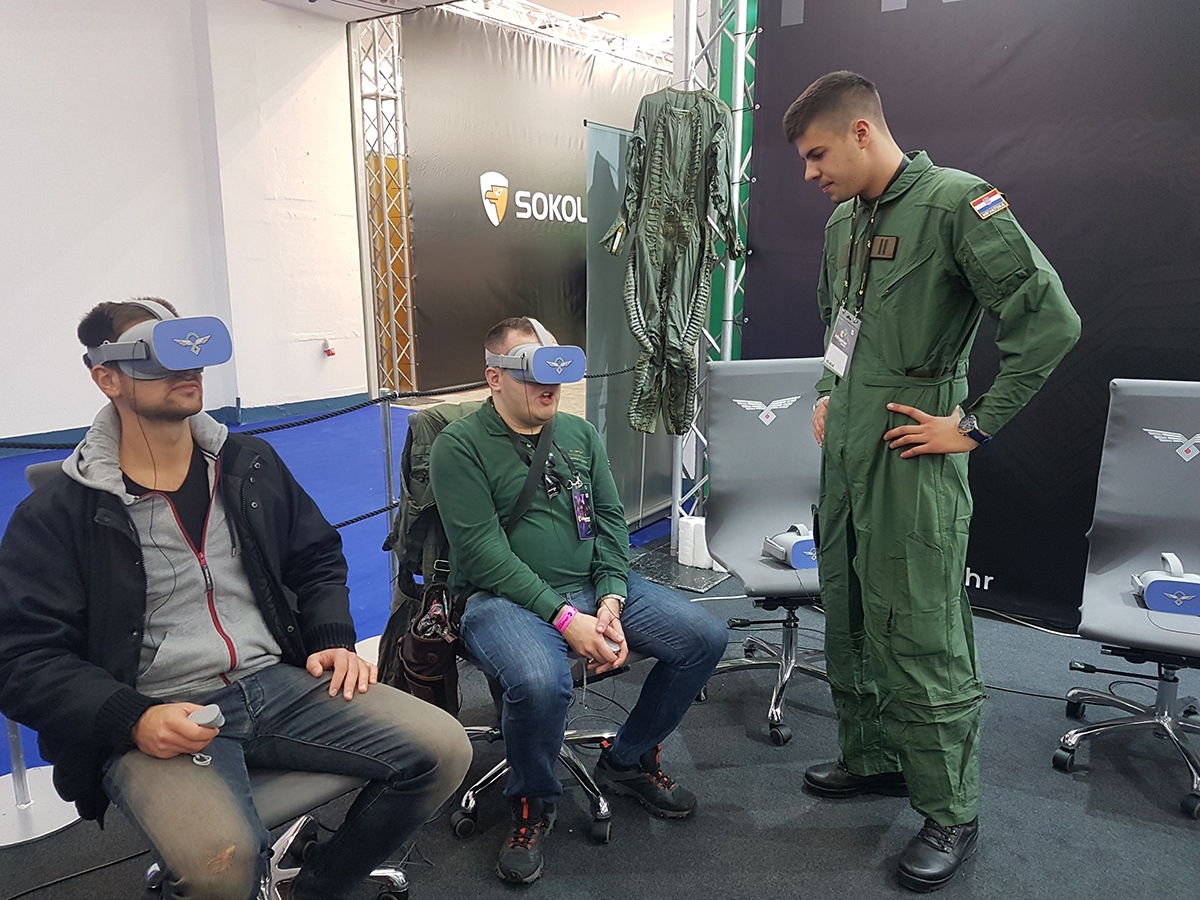 https://www.morh.hr/wp-content/gallery/hrvatsko-ratno-zrakoplovstvo-sudjeluje-na-infogamer-sajmu/info_gamer_1112019_18.jpg