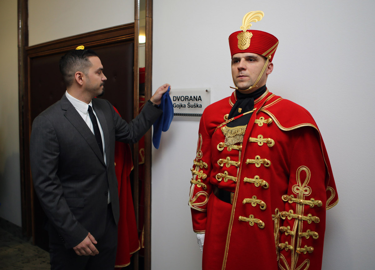 https://www.morh.hr/wp-content/gallery/imenovane-dvorane-morh-a-po-velikanima-domovinskog-rata/dvorane_13012017_10.jpg