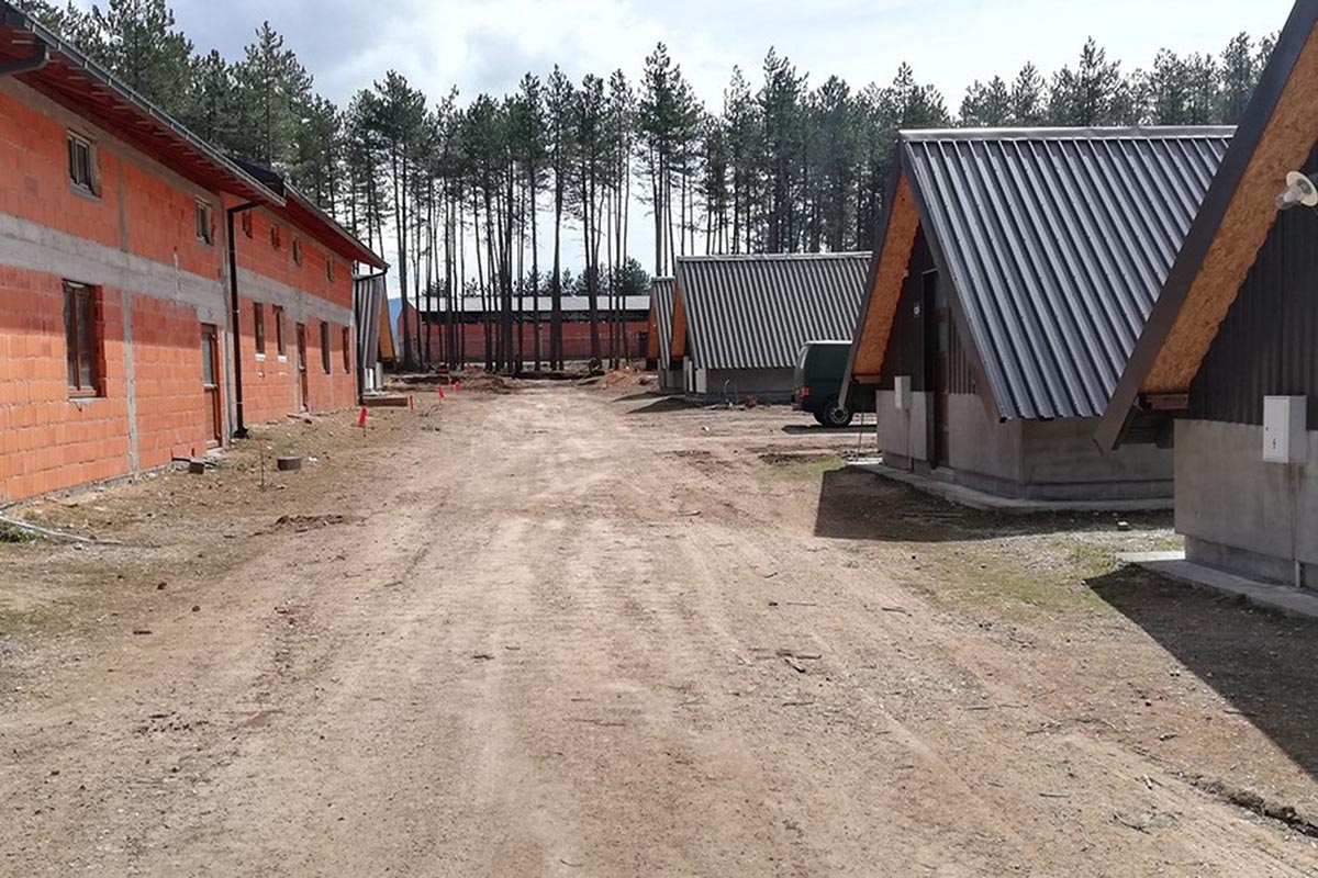 https://www.morh.hr/wp-content/gallery/inzenjerijska-pukovnija-hkov-a-izvodi-radove-u-udbini/inzenjerija_udbina_29032019_10.jpg