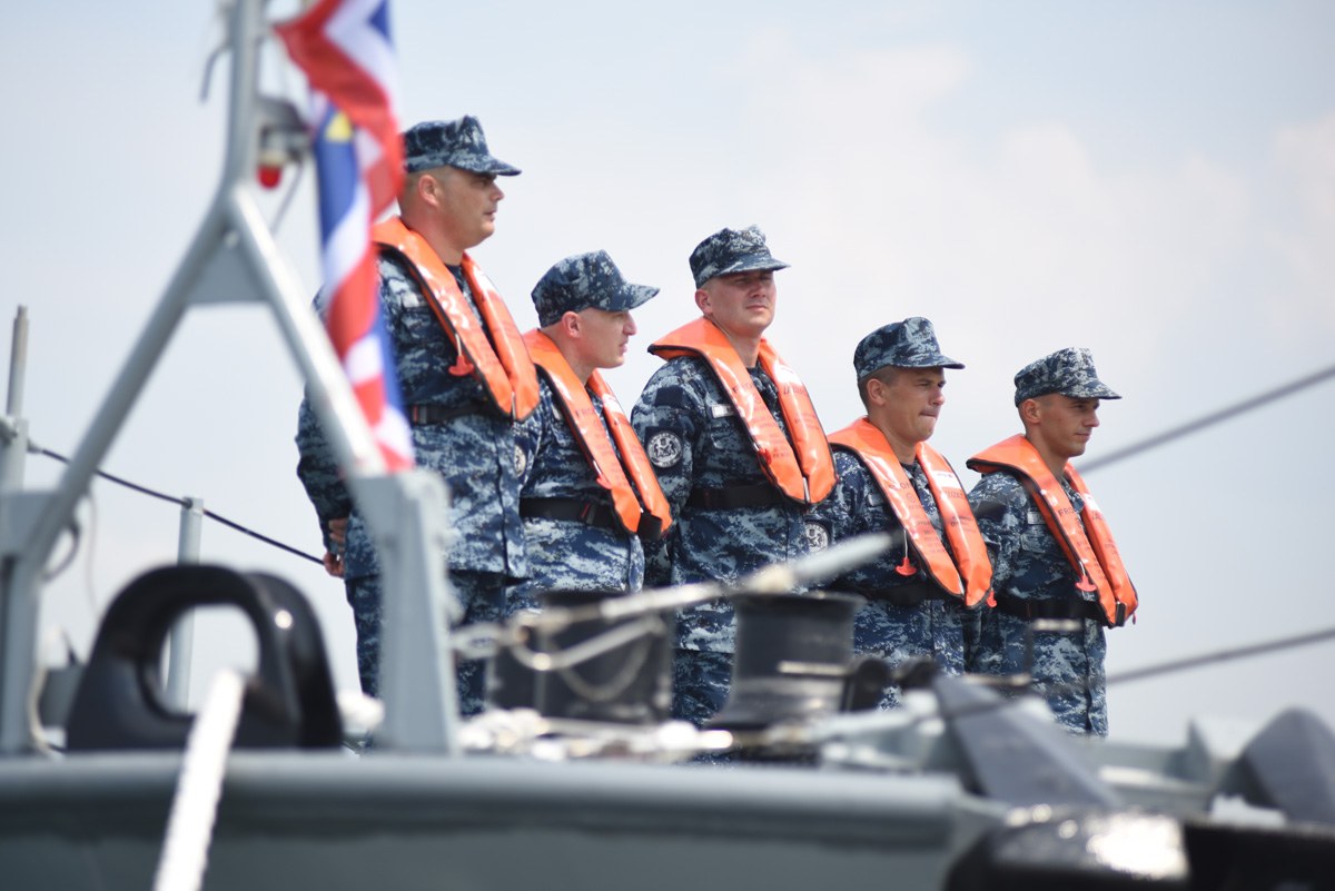 https://www.morh.hr/wp-content/gallery/ispracen-2-hrvcon-u-nato-ovu-operaciju-potpore-miru-sea-guardian/2_hrvcon_ispracaj_sea_guardian_hrm_190719_28.jpg