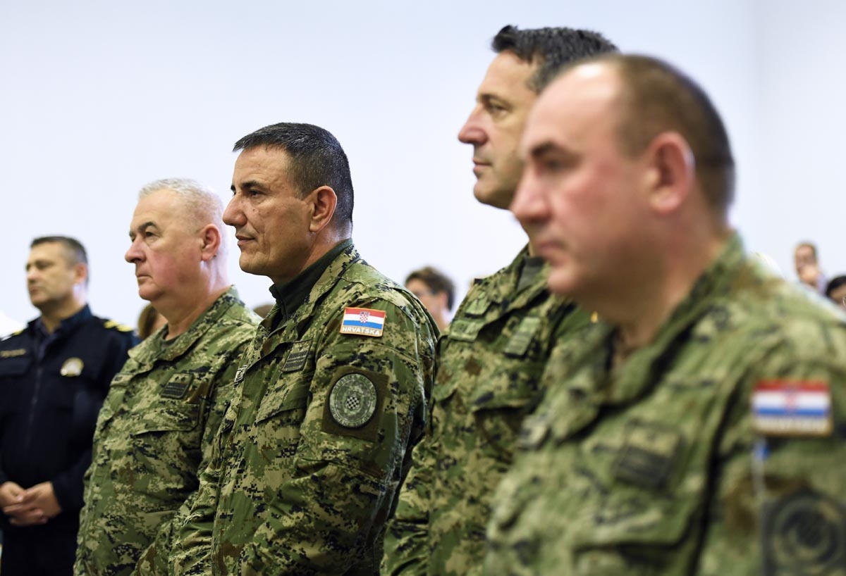https://www.morh.hr/wp-content/gallery/ispracen-2-hrvcon-u-operaciju-potpore-miru-u-libanonu-unifil/2_hrvcon_libanon_19102018_04.jpg
