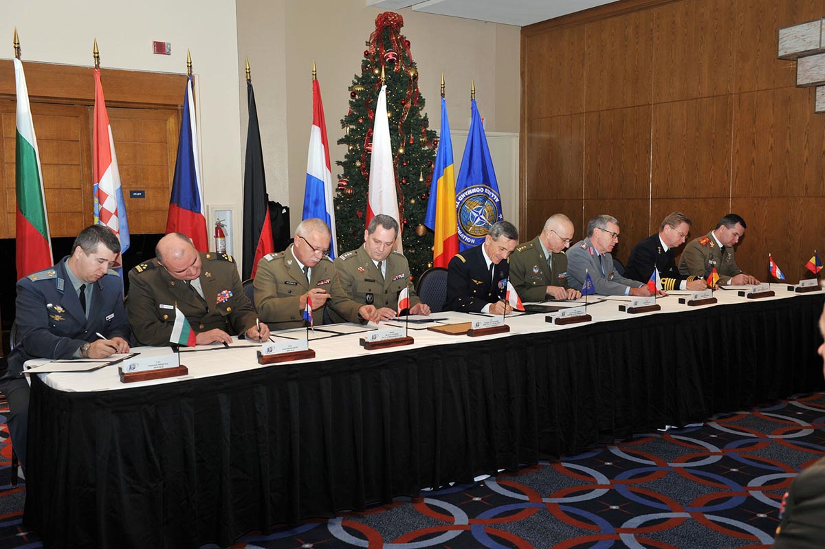 https://www.morh.hr/wp-content/gallery/izaslanstvo-os-rh-na-konferenciji-o-transformaciji-nato-a/konferencija_13122013_01.jpg