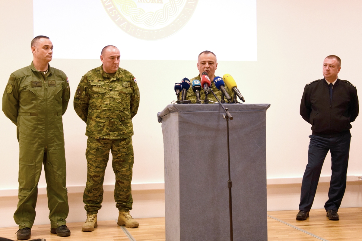 https://www.morh.hr/wp-content/gallery/izjava-za-medije-u-zemuniku/20200128_izjava_zemunik_2.jpg