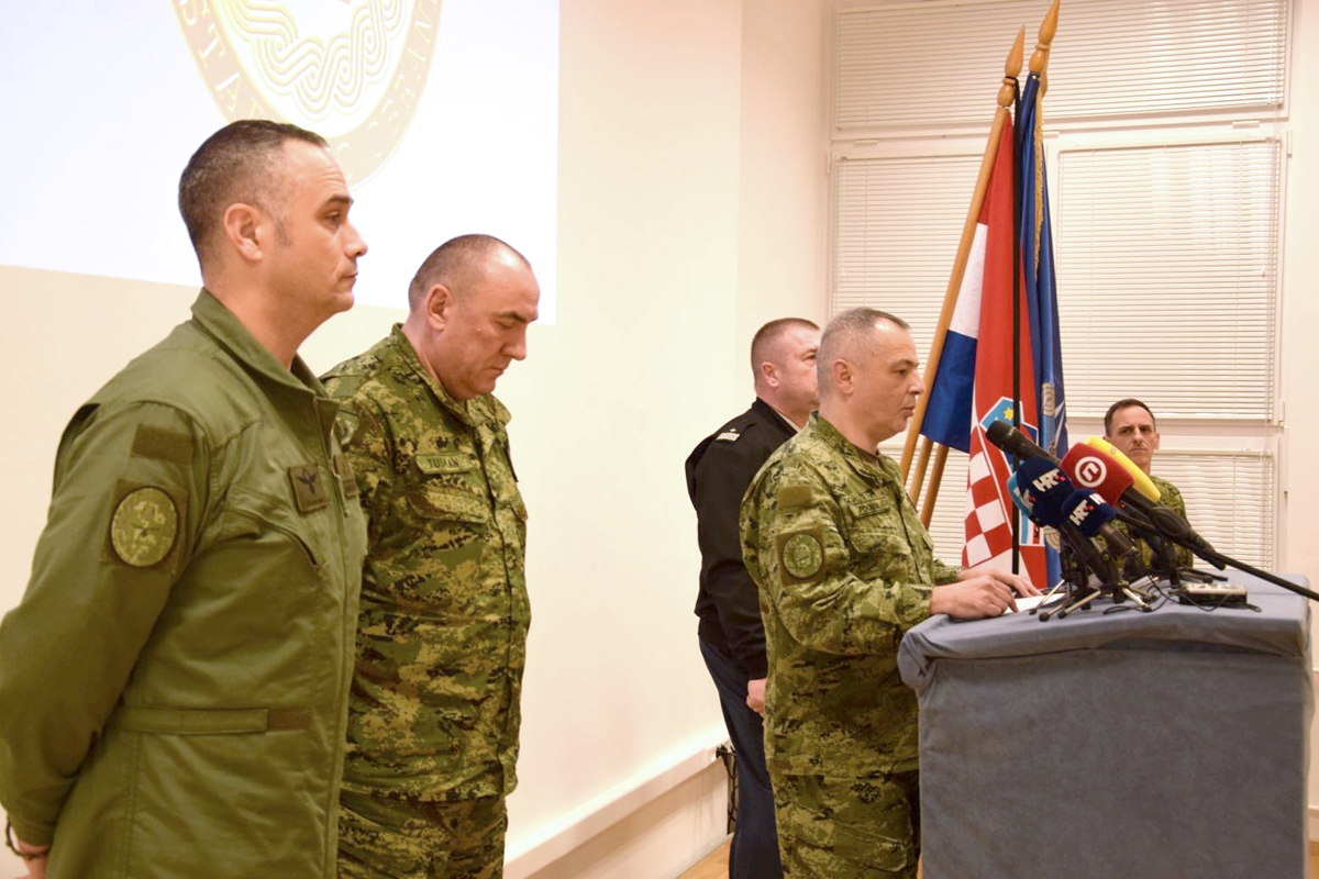 https://www.morh.hr/wp-content/gallery/izjava-za-medije-u-zemuniku/20200128_izjava_zemunik_8.jpg