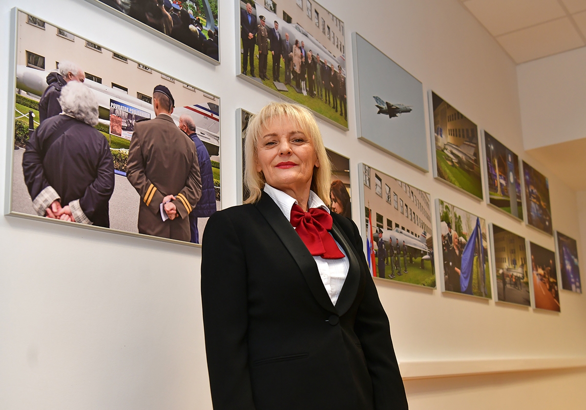 https://www.morh.hr/wp-content/gallery/izlozba-o-rudolfu-peresinu-i-nova-internetska-stranica-vojni-pilot-hr/izlozba_rudolf_peresin_20191212_09.jpg