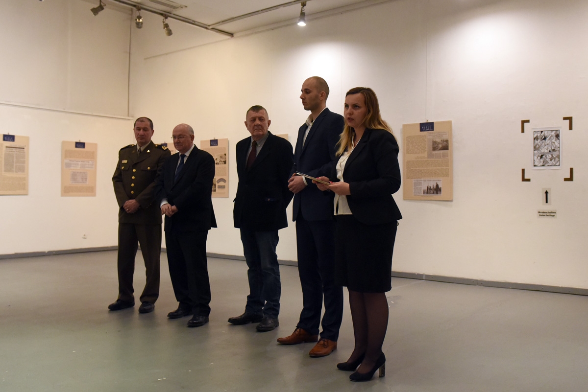 https://www.morh.hr/wp-content/gallery/izlozba-proces-mirne-reintegracije-hrvatskog-podunavlja-ilok/izlozba_23022019_02.jpg