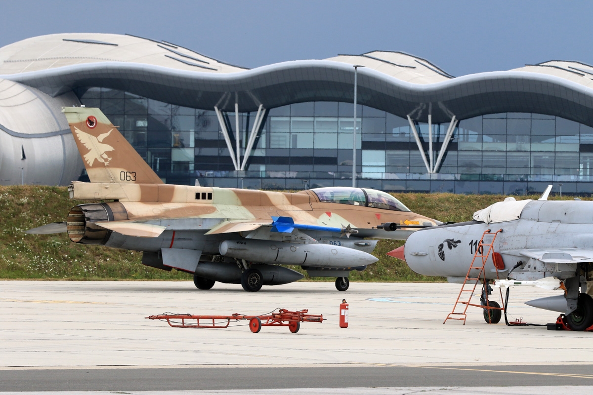 https://www.morh.hr/wp-content/gallery/izraelski-avioni-f-16-prvi-put-u-hrvatskoj/f16_barak_pleso_02082018_01.jpg