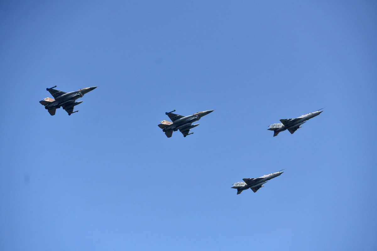 https://www.morh.hr/wp-content/gallery/izraelski-f-16-iznad-knina-za-obljetnicu-oluje/mimolet_05082018_02.jpg