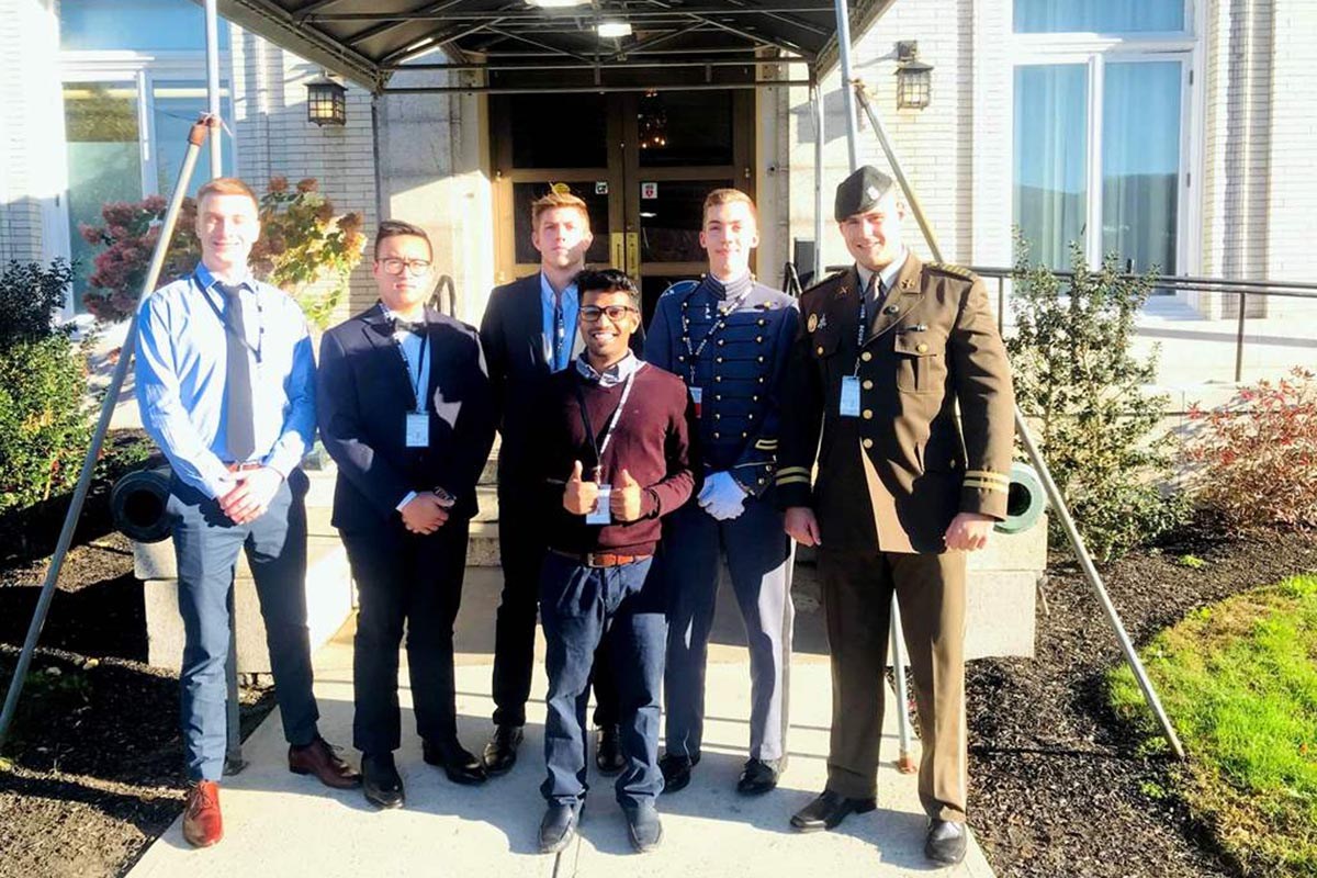 https://www.morh.hr/wp-content/gallery/kadeti-hrvatske-vojske-na-konferenciji-razmjene-kadeta-u-sjedinjenim-americkim-drzavama/razmjena_kadeta_cro_usa_19072019_03.jpeg
