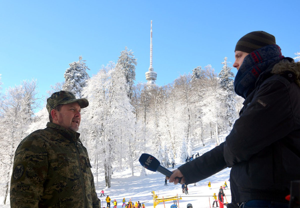 https://www.morh.hr/wp-content/gallery/kadeti-os-rh-na-skijaskoj-obuci-na-sljemenu/hvu_sljeme_28012015_09.jpg