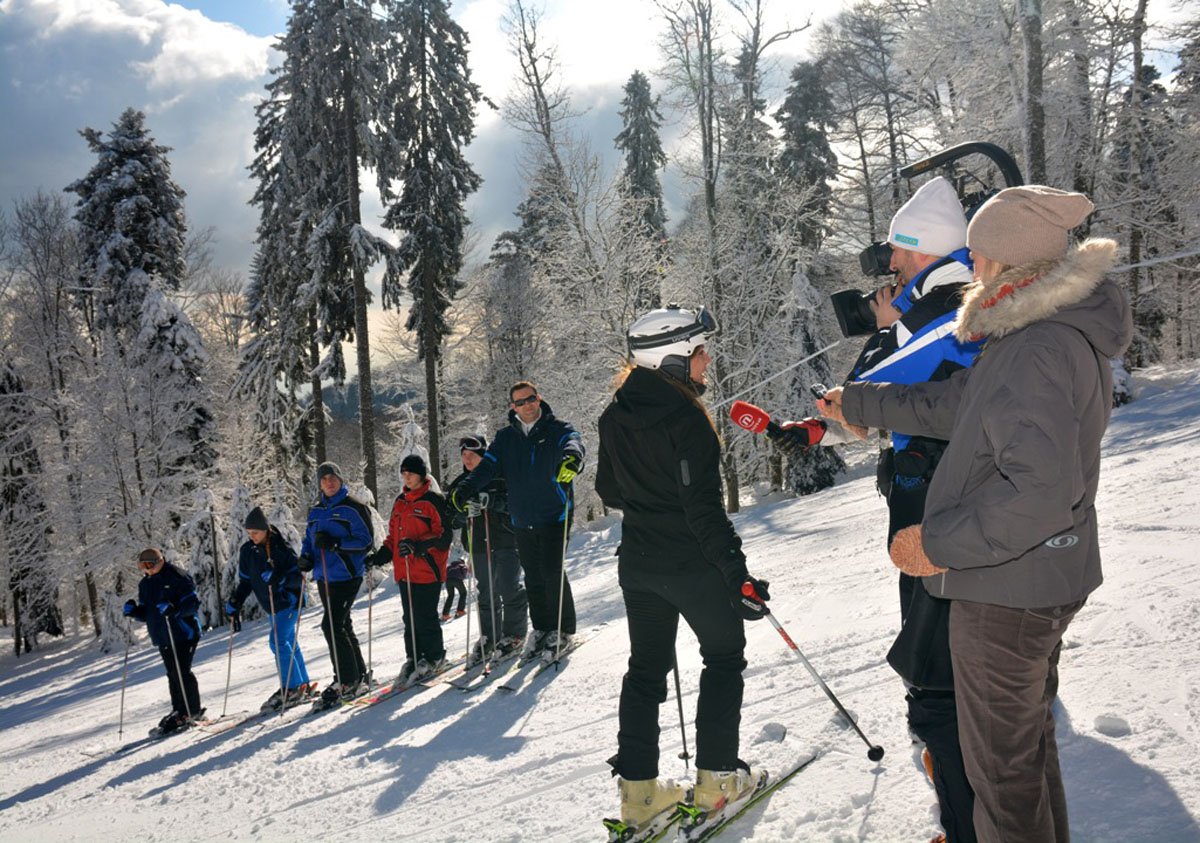 https://www.morh.hr/wp-content/gallery/kadeti-os-rh-na-skijaskoj-obuci-na-sljemenu/hvu_sljeme_28012015_10.jpg