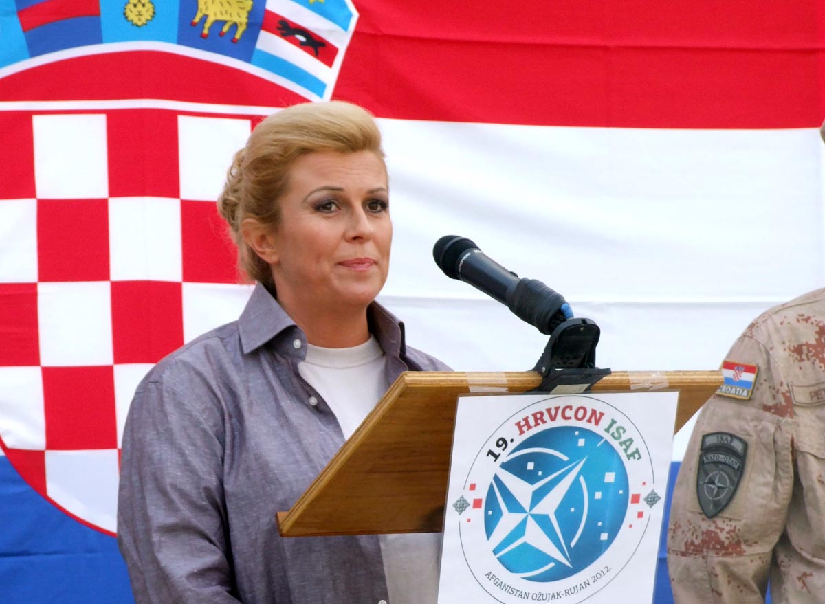 https://www.morh.hr/wp-content/gallery/kolinda-grabar-kitarovi-na-dan-dravnosti-posjetila-19-hrvcon/kabul_25062012_2.jpg