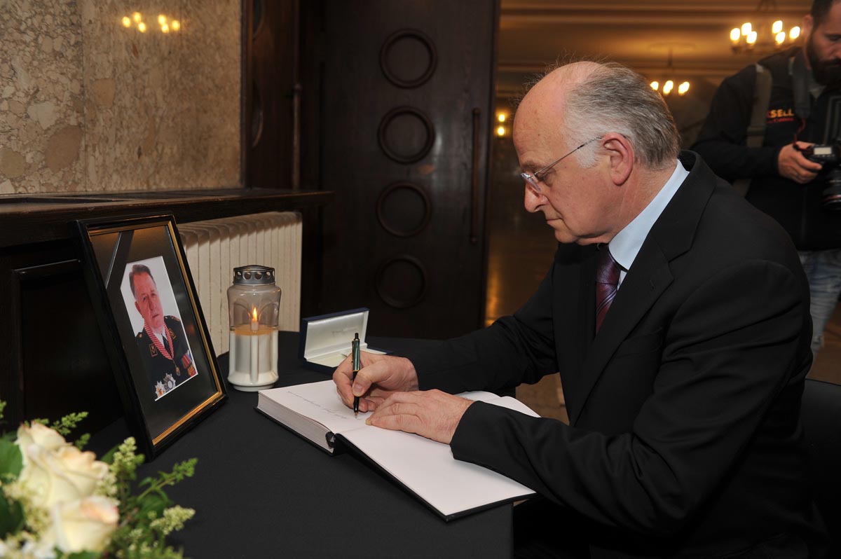 https://www.morh.hr/wp-content/gallery/komemoracija-povodom-smrti-generala-spegelja/komemoracija_13052014_9.jpg