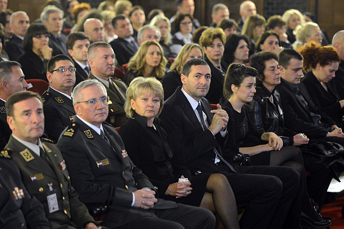 https://www.morh.hr/wp-content/gallery/komemoracija-povodom-smrti-vesne-orlandini/komemoracija_1112014_9204.JPG