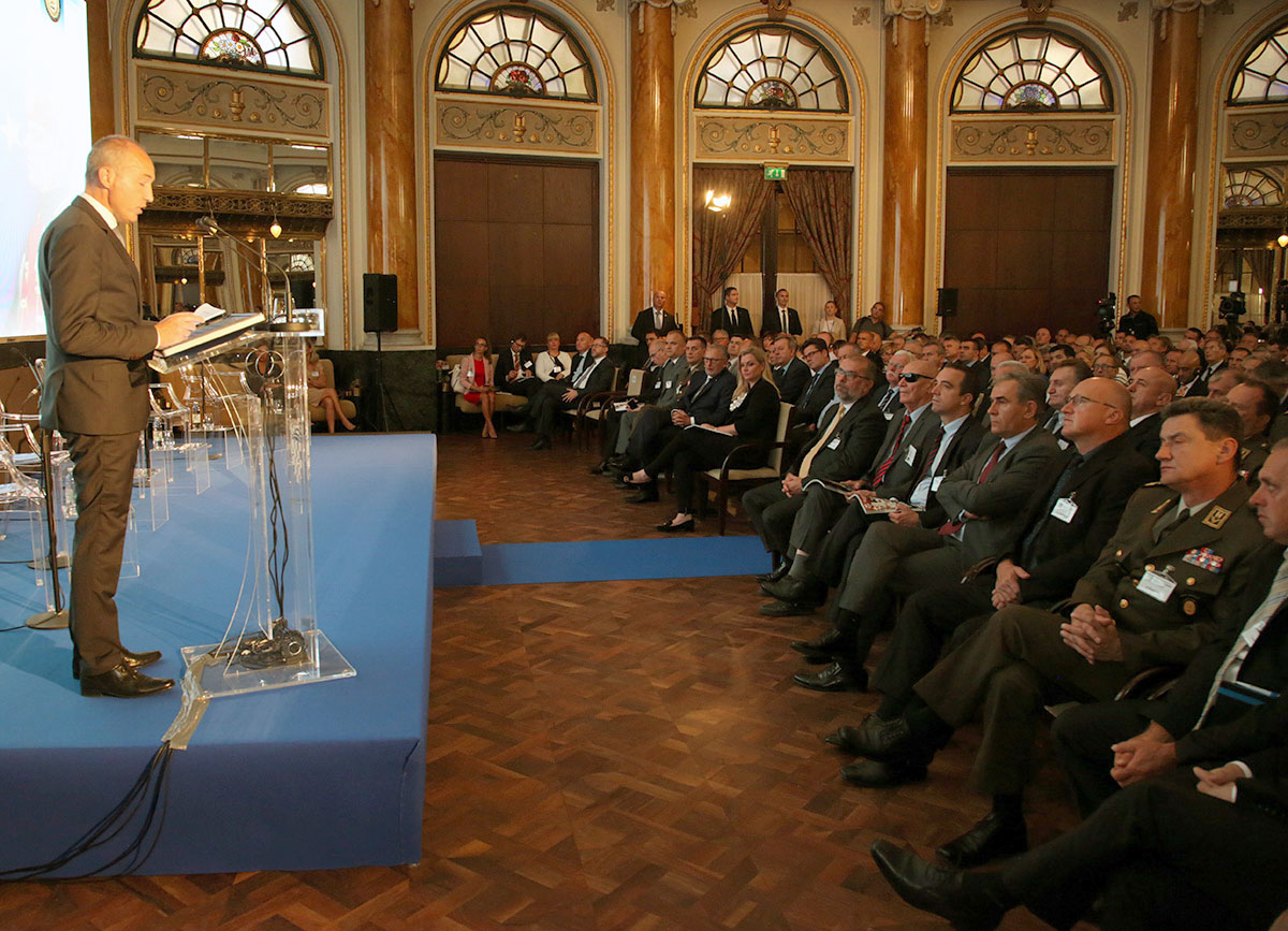 https://www.morh.hr/wp-content/gallery/konferencija-hrvatska-obrambena-industrija-kao-izvozni-brend-2/en5b6755.jpg