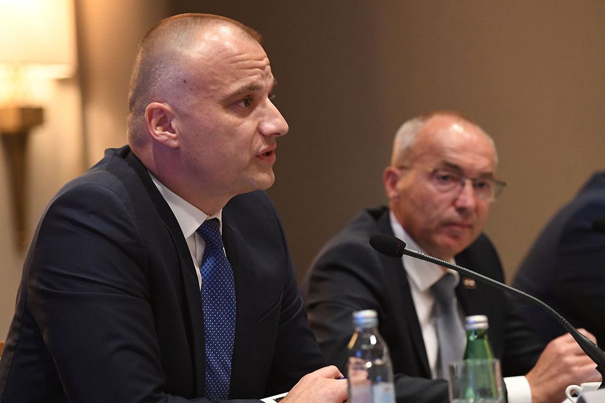 https://www.morh.hr/wp-content/gallery/konferencija-veleposlanika-generalnih-konzula-i-vojnih-izaslanika-republike-hrvatske/konferencija_22082019_02.jpg