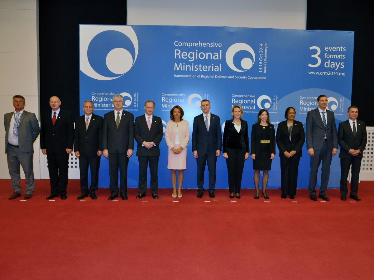 https://www.morh.hr/wp-content/gallery/kotromanovic-na-sastanku-ministara-obrane-clanica-a-5-povelje/konferencija_15102014_1_.jpg