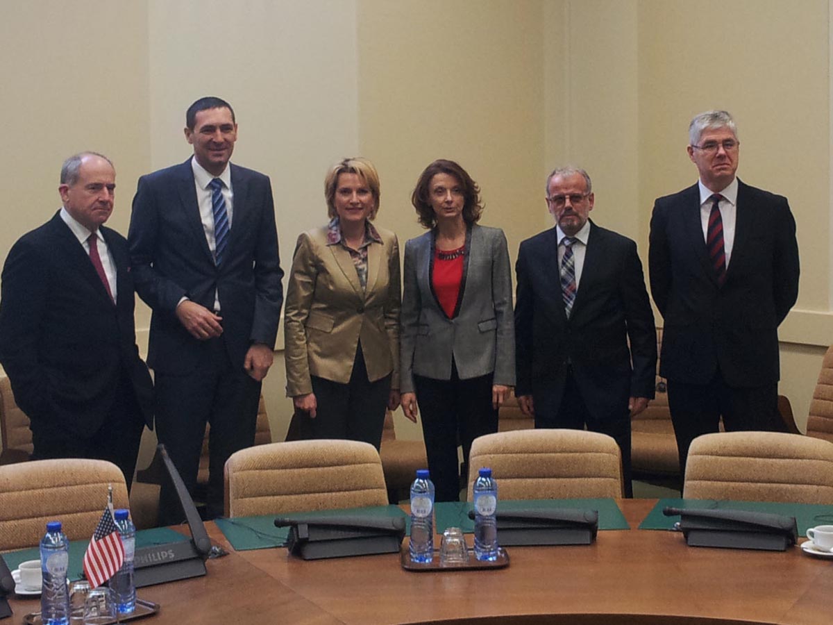 https://www.morh.hr/wp-content/gallery/kotromanovic-na-sastanku-ministara-obrane-nato-a-u-bruxellesu/a5_3.jpg