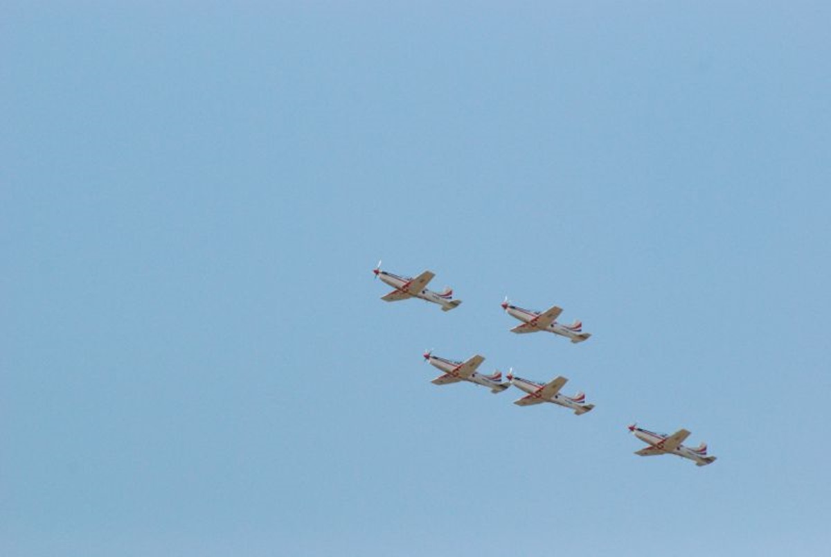 https://www.morh.hr/wp-content/gallery/krila-oluje-na-aeromitingu-osijek-air-show-2017/krila_oluje_17062017_06.jpg