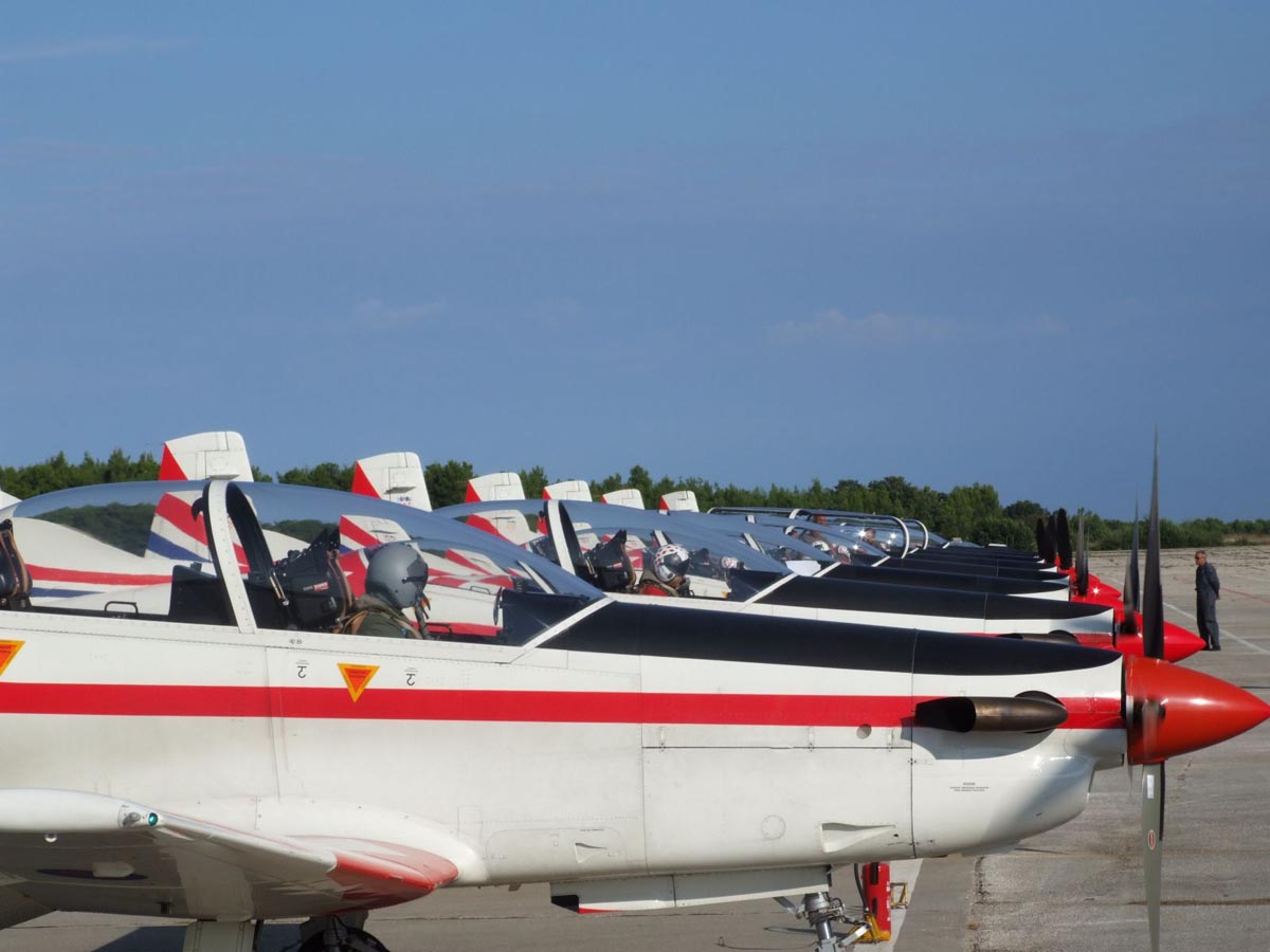 https://www.morh.hr/wp-content/gallery/krila-oluje-nagradena-za-najbolji-nastup-u-ceskoj/krila_08092014_05.jpg