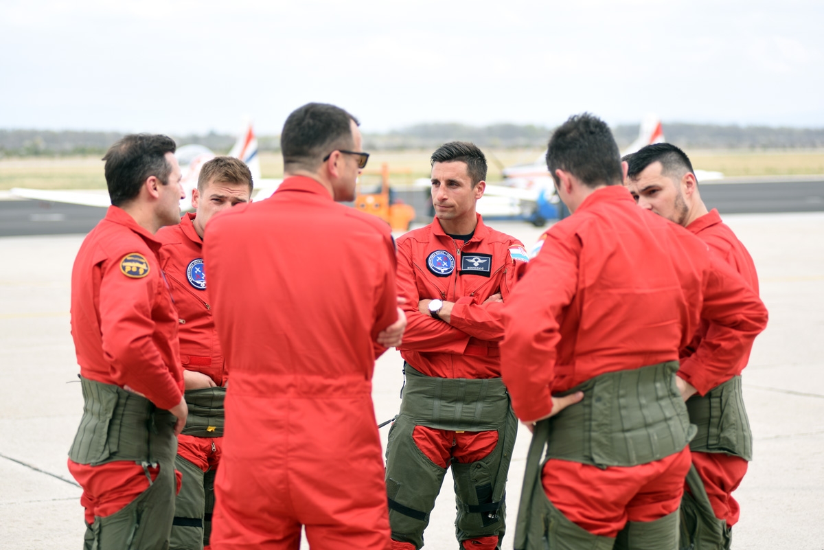 https://www.morh.hr/wp-content/gallery/krila-oluje-predstavila-letacki-program-za-2019/krila_oluje_frecce_tricolori_040419_45.jpg