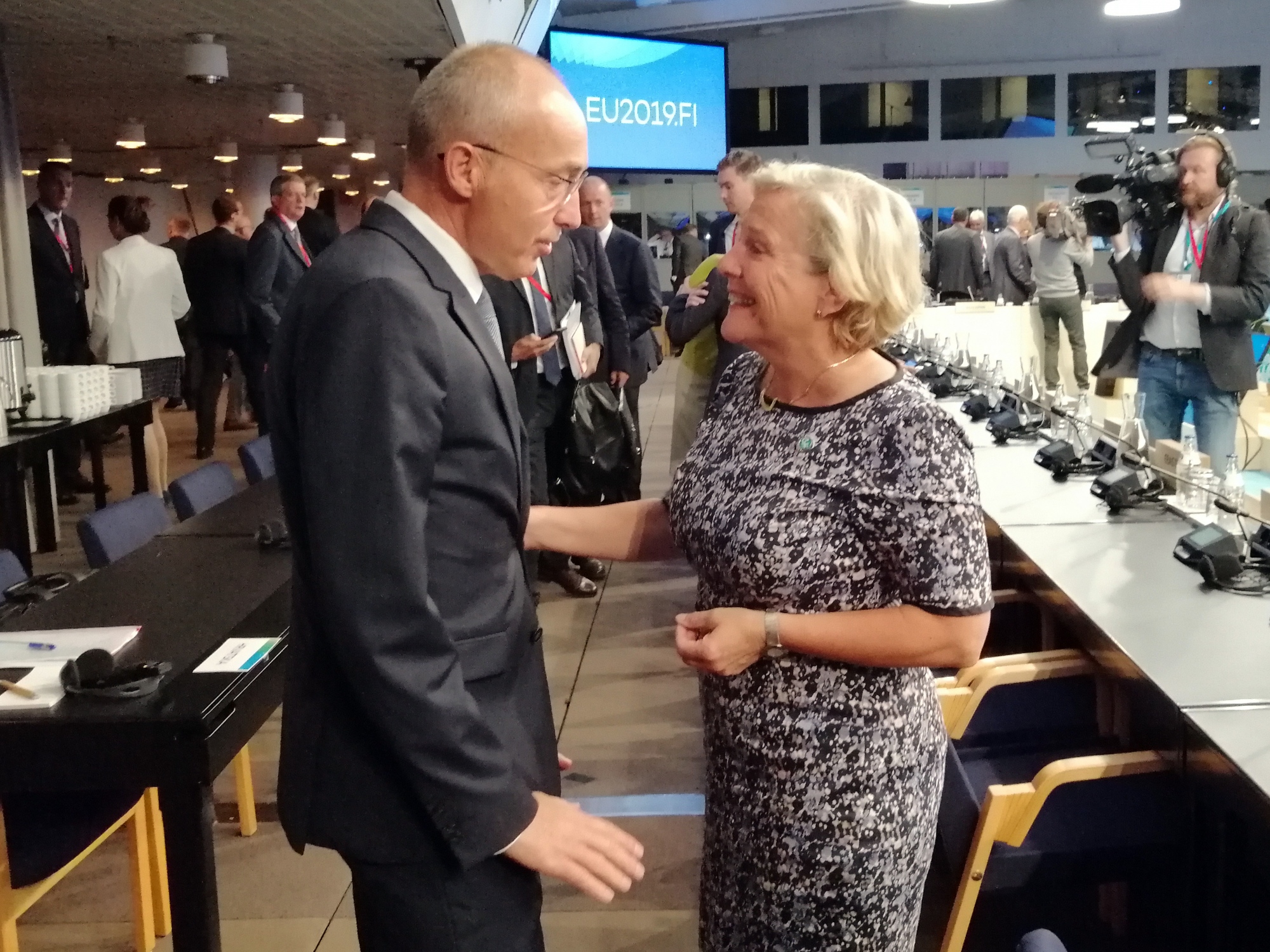 https://www.morh.hr/wp-content/gallery/krsticevic-na-bilateralnim-sastancima-s-ministrima-obrane-u-helsinkiju/sastanak_mod_29082019_03.jpg