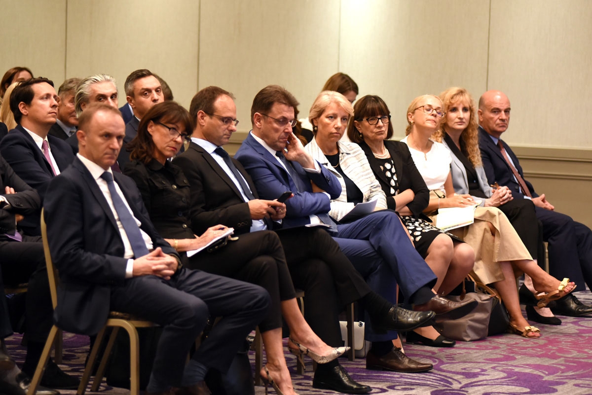 https://www.morh.hr/wp-content/gallery/krsticevic-na-konferenciji-veleposlanika-i-generalnih-konzula/konferencija_23082018_15.jpg