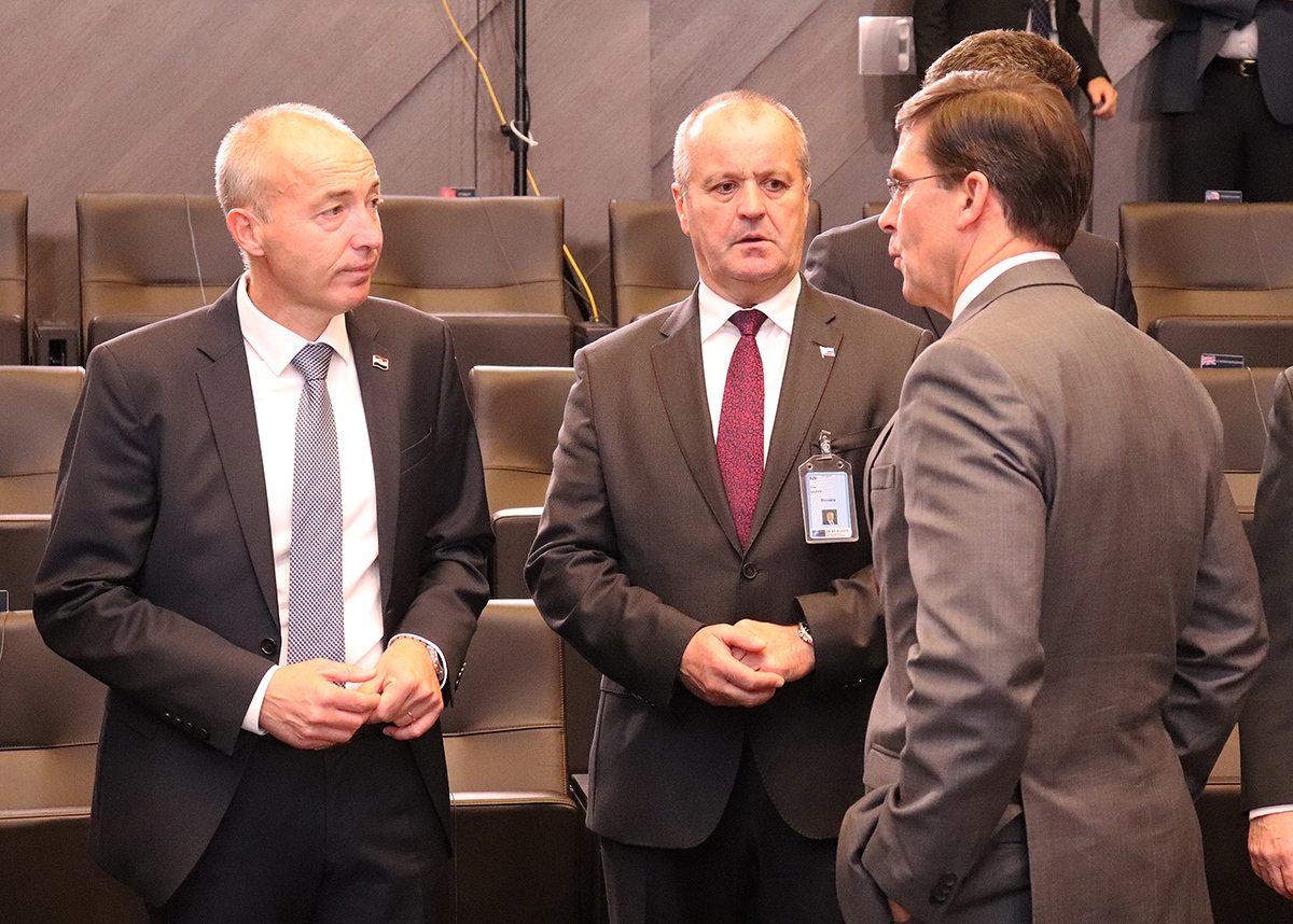 https://www.morh.hr/wp-content/gallery/krsticevic-na-sastanku-ministara-obrane-nato-a-u-bruxellesu/bruxelles_pranjic_25102019_1779.jpg