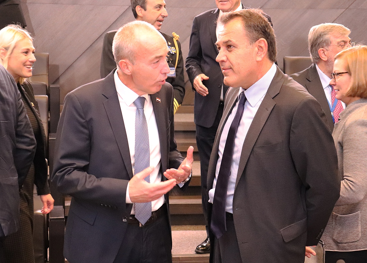 https://www.morh.hr/wp-content/gallery/krsticevic-na-sastanku-ministara-obrane-nato-a-u-bruxellesu/bruxelles_pranjic_25102019_1790.jpg